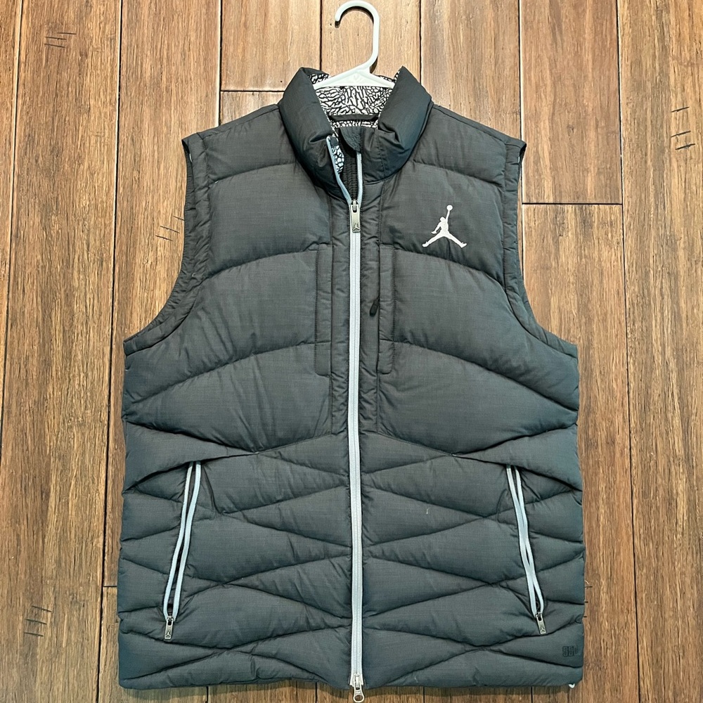 Jordan Men's Charcoal Quilted Vest